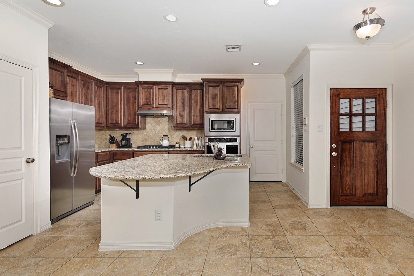 1046 W 26th Street, Houston, TX 77008 1046 W 26th Street, Houston, TX 77008