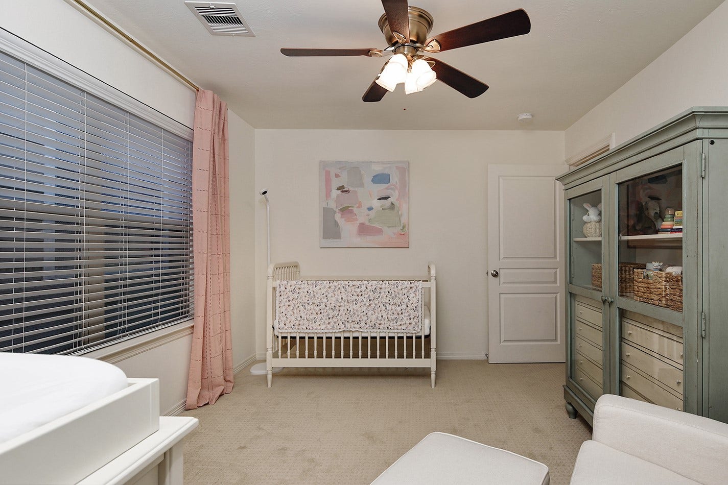 1046 W 26th Street, Houston, TX 77008 1046 W 26th Street, Houston, TX 77008