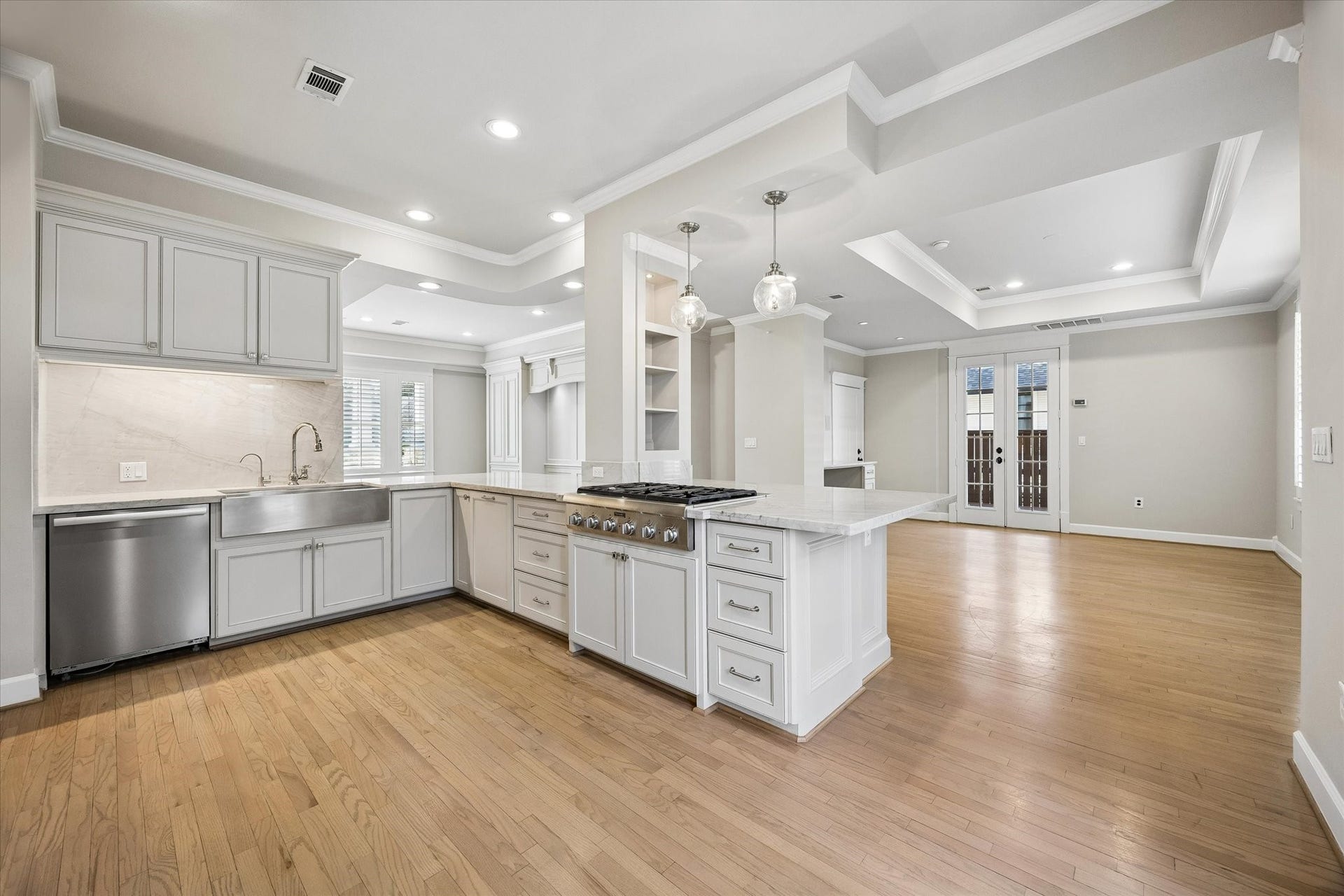 325 E 24th Street, #2, Houston, TX 77008