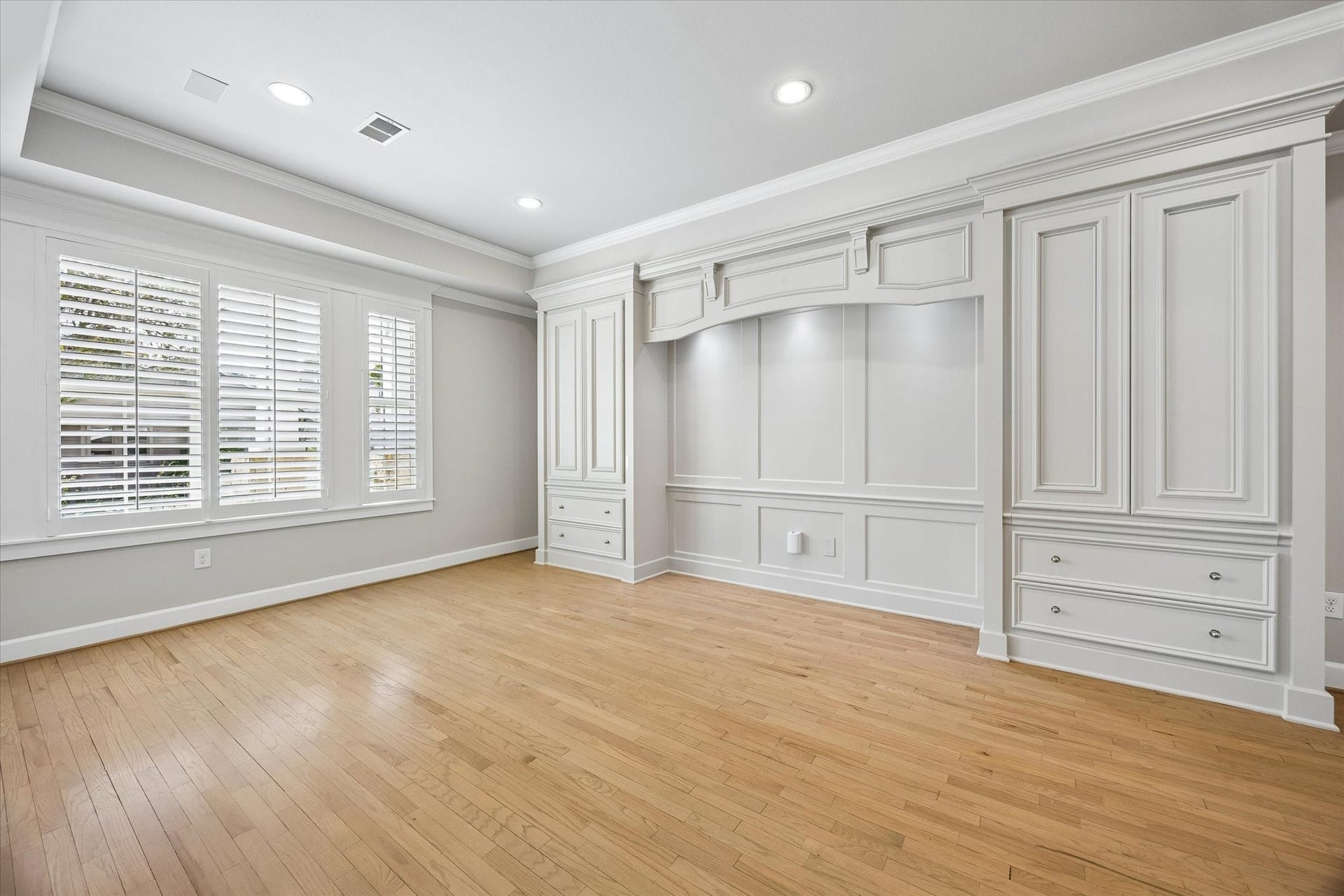 325 E 24th Street, #2, Houston, TX 77008
