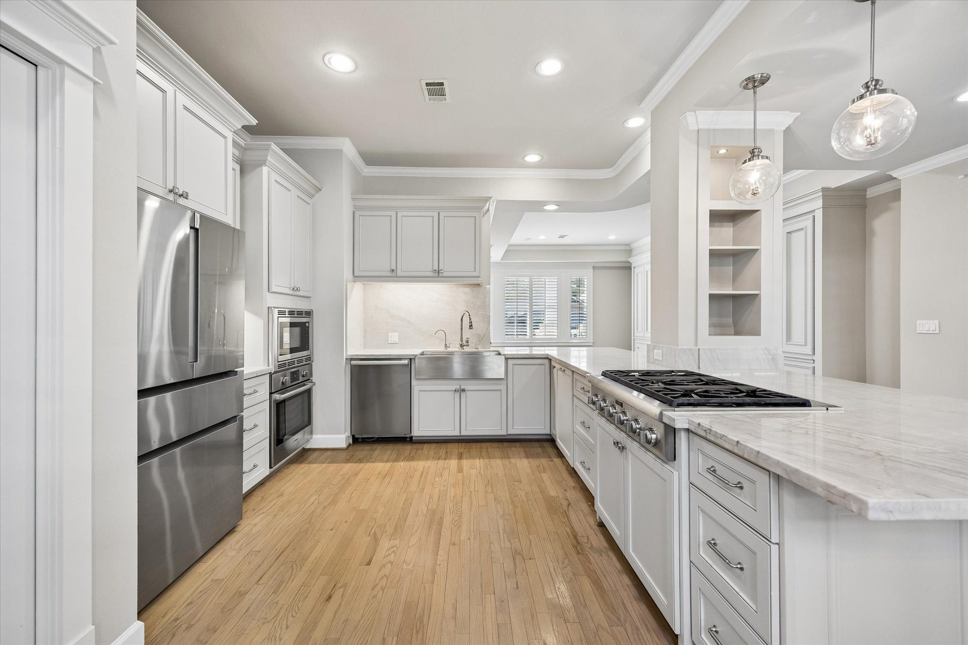 325 E 24th Street, #2, Houston, TX 77008