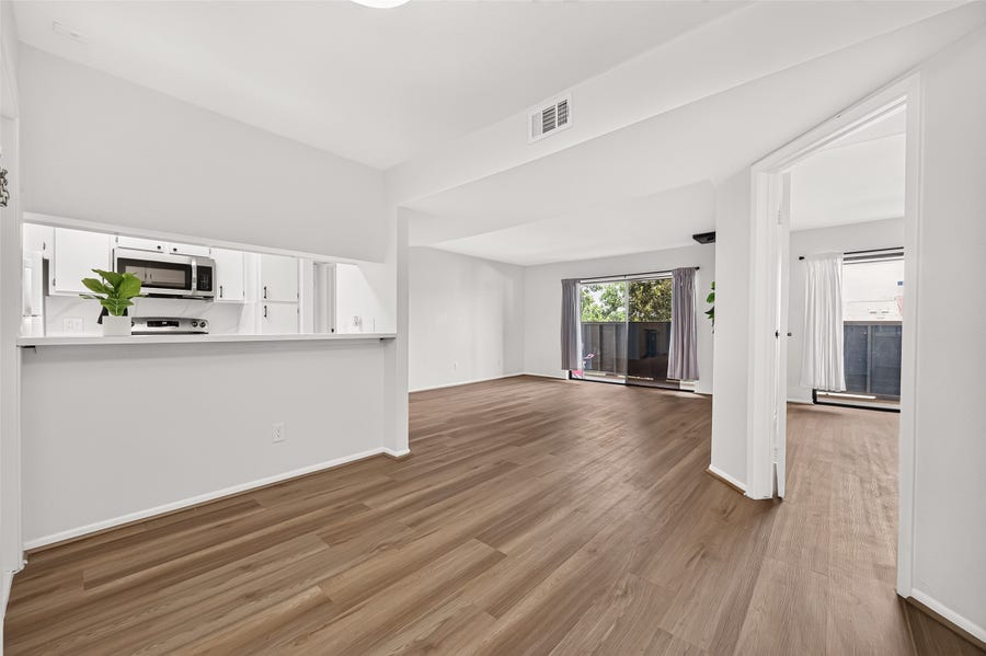 Property photo for 3015 Walnut Bend Lane Lane, #31, Houston, TX