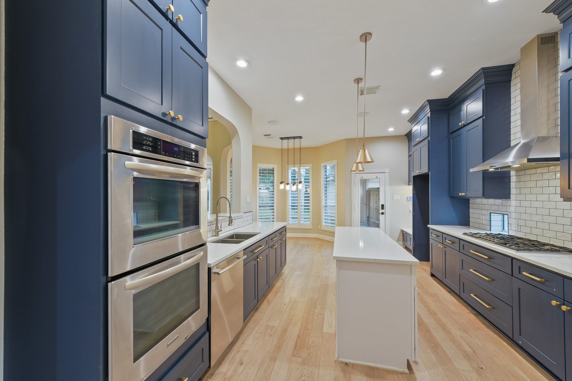 2610 W Bainbridge Circle, Pearland, TX 77584 2610 W Bainbridge Circle, Pearland, TX 77584