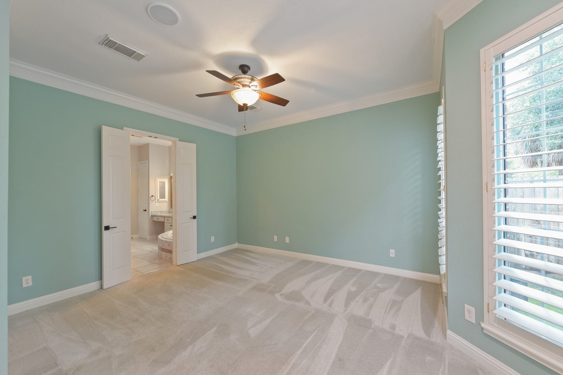 2610 W Bainbridge Circle, Pearland, TX 77584 2610 W Bainbridge Circle, Pearland, TX 77584