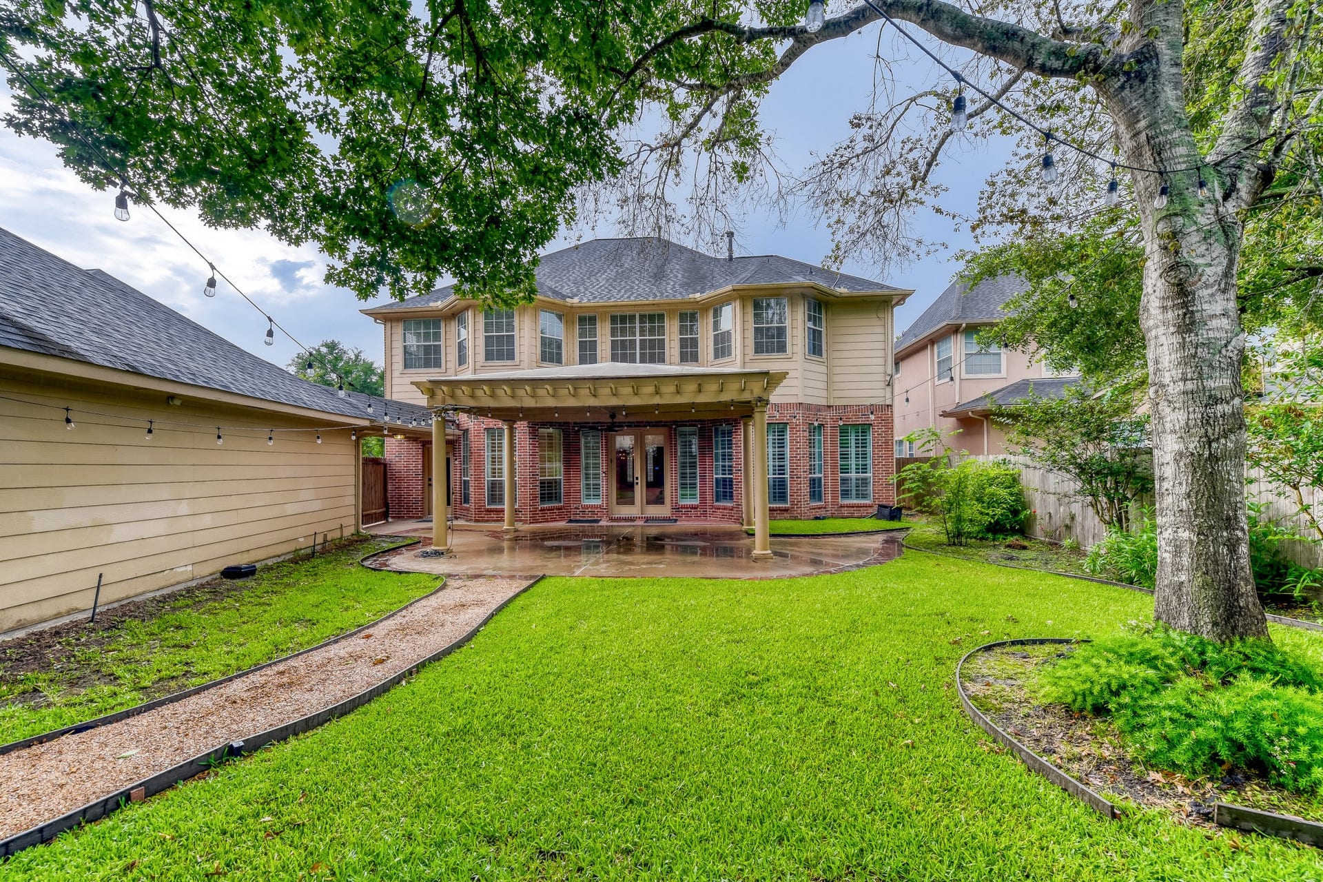 2610 W Bainbridge Circle, Pearland, TX 77584 2610 W Bainbridge Circle, Pearland, TX 77584