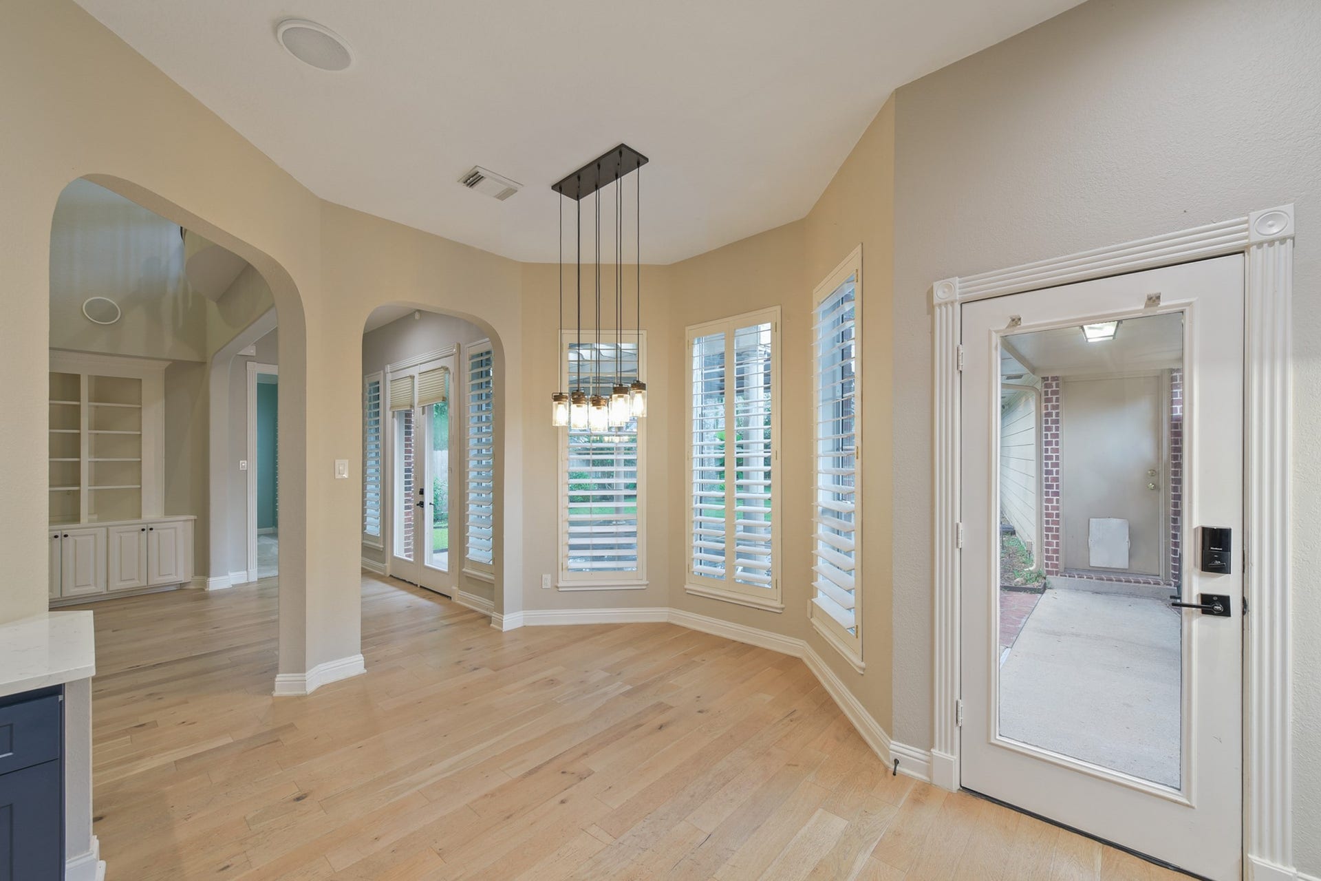 2610 W Bainbridge Circle, Pearland, TX 77584 2610 W Bainbridge Circle, Pearland, TX 77584