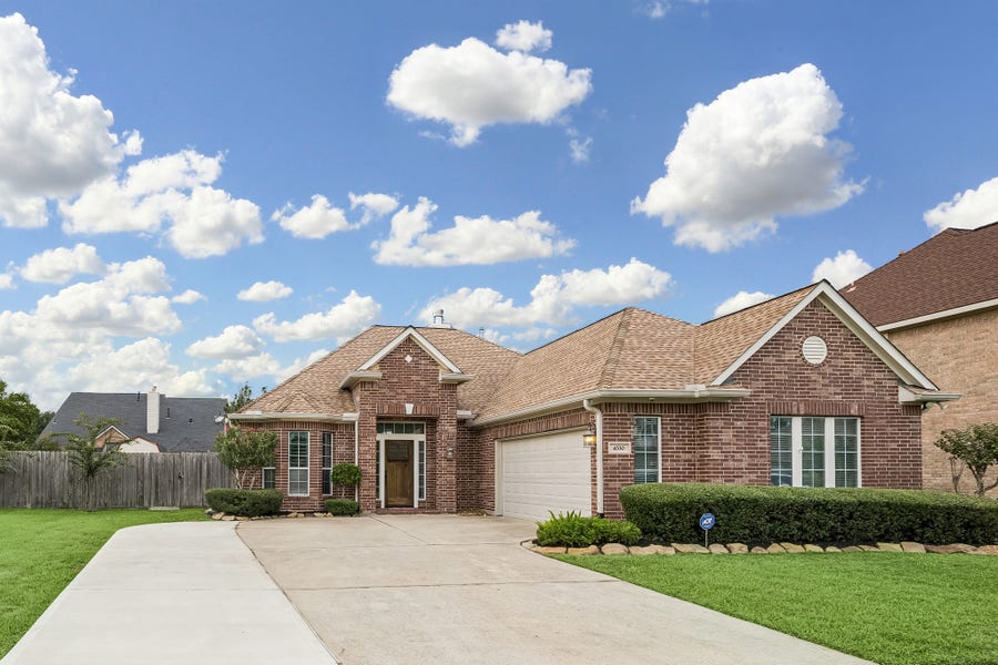 Property photo for 4330 Countrycrossing Drive, Spring, TX