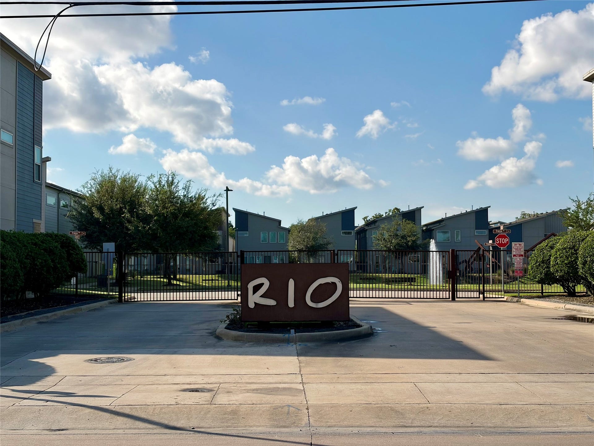 Welcome to Rio Houston, a private gated neighborhood.