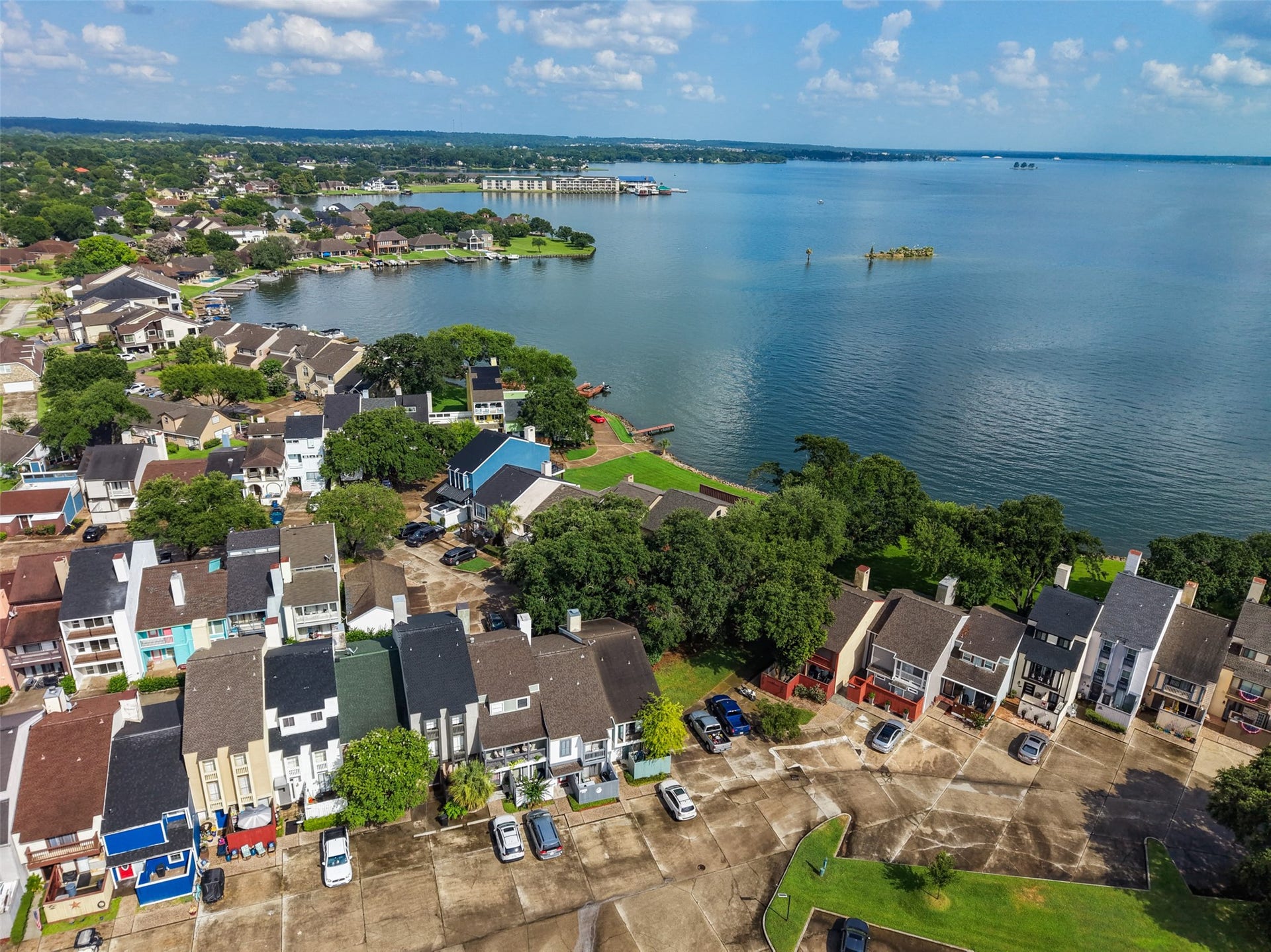 2019 Lakewood Court, Willis, TX 77318 2019 Lakewood Court, Willis, TX 77318