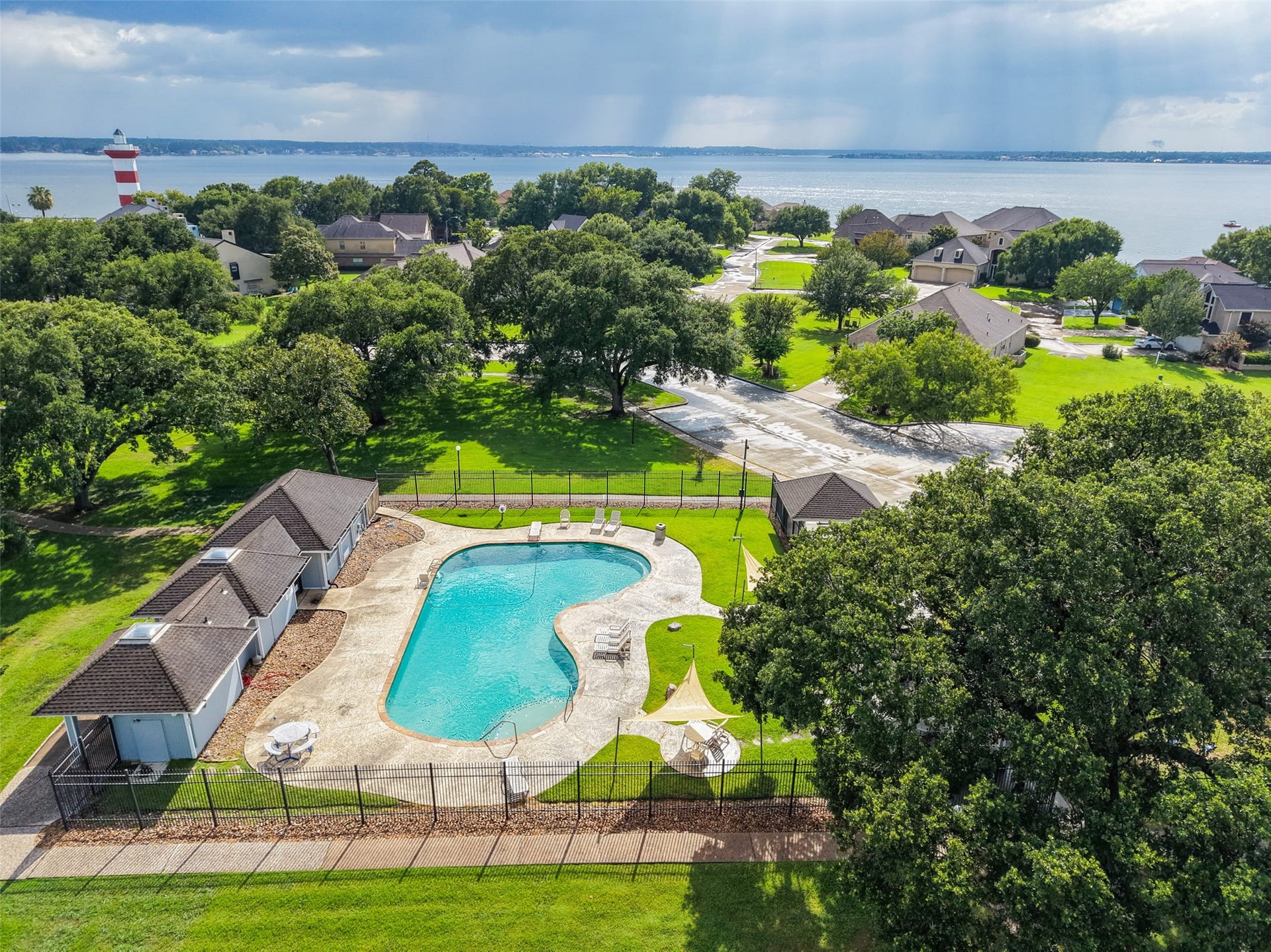 2019 Lakewood Court, Willis, TX 77318 2019 Lakewood Court, Willis, TX 77318