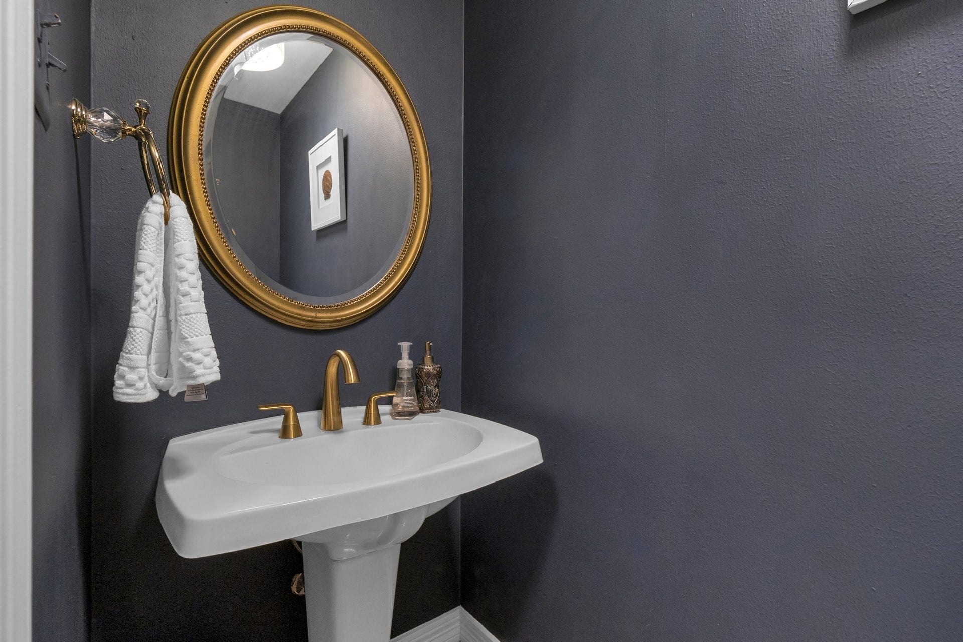 4410 Heatherwilde Street, Sugar Land, TX 77479 4410 Heatherwilde Street, Sugar Land, TX 77479