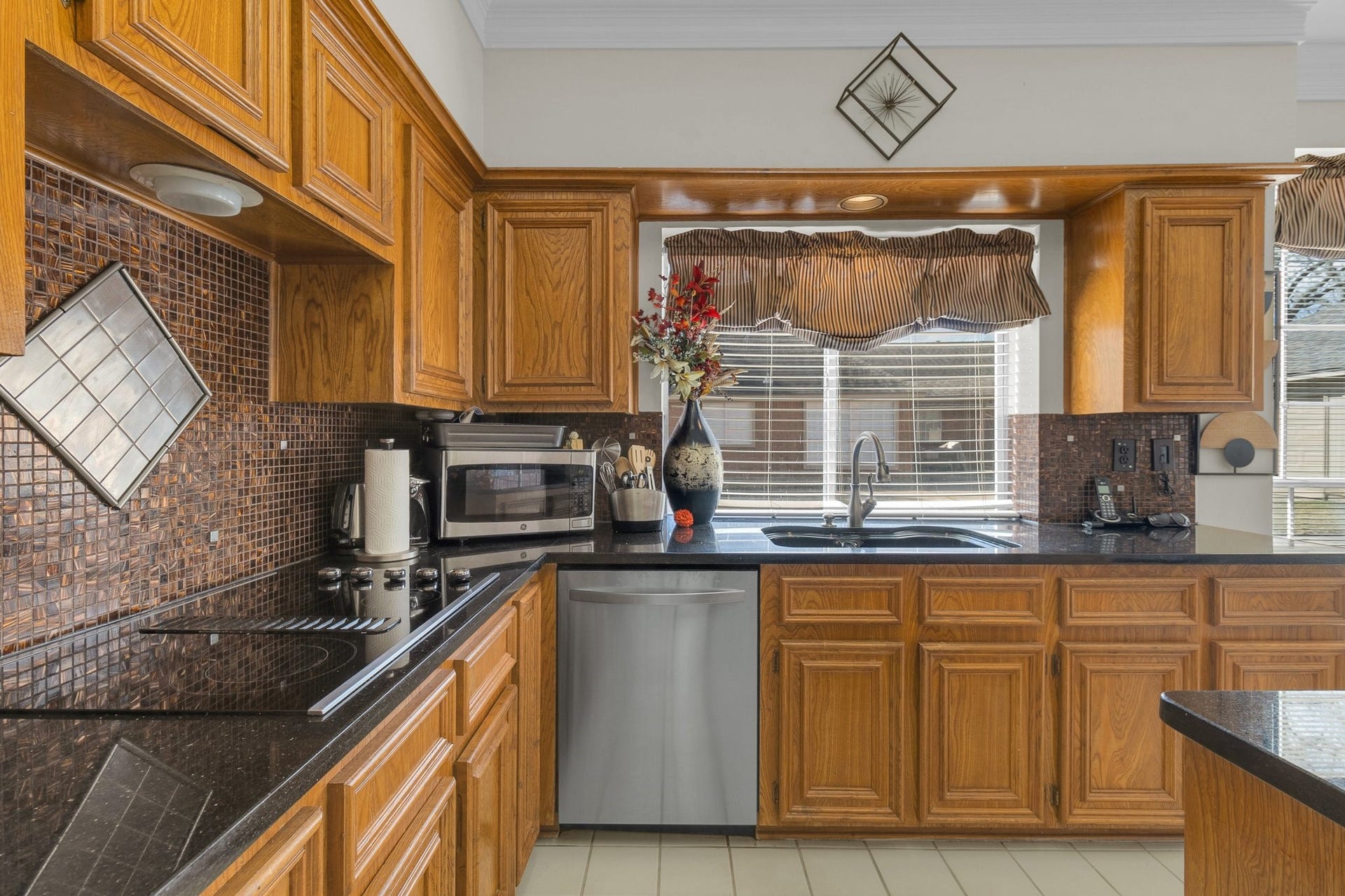 4410 Heatherwilde Street, Sugar Land, TX 77479 4410 Heatherwilde Street, Sugar Land, TX 77479