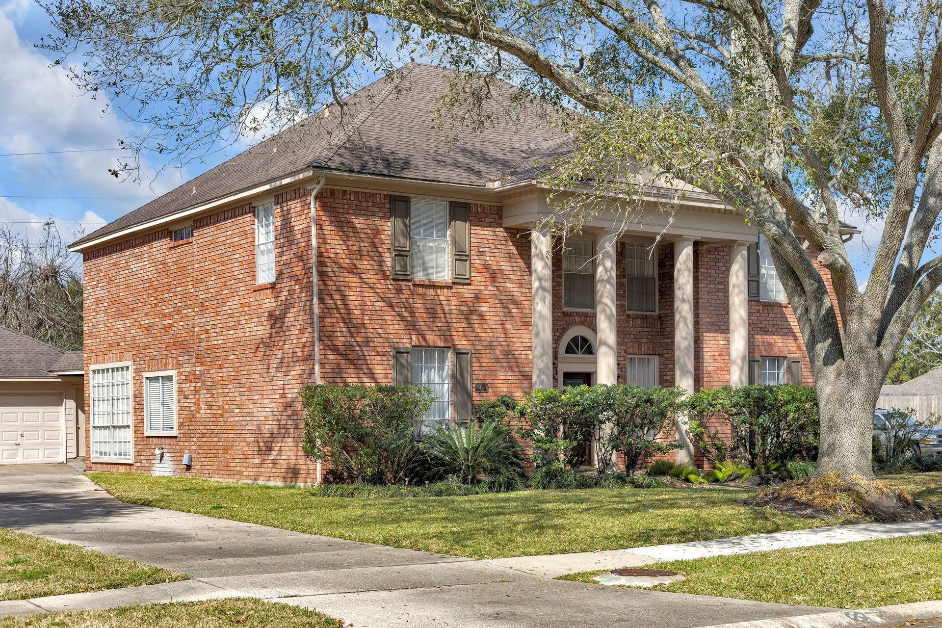 4410 Heatherwilde Street, Sugar Land, TX 77479 4410 Heatherwilde Street, Sugar Land, TX 77479