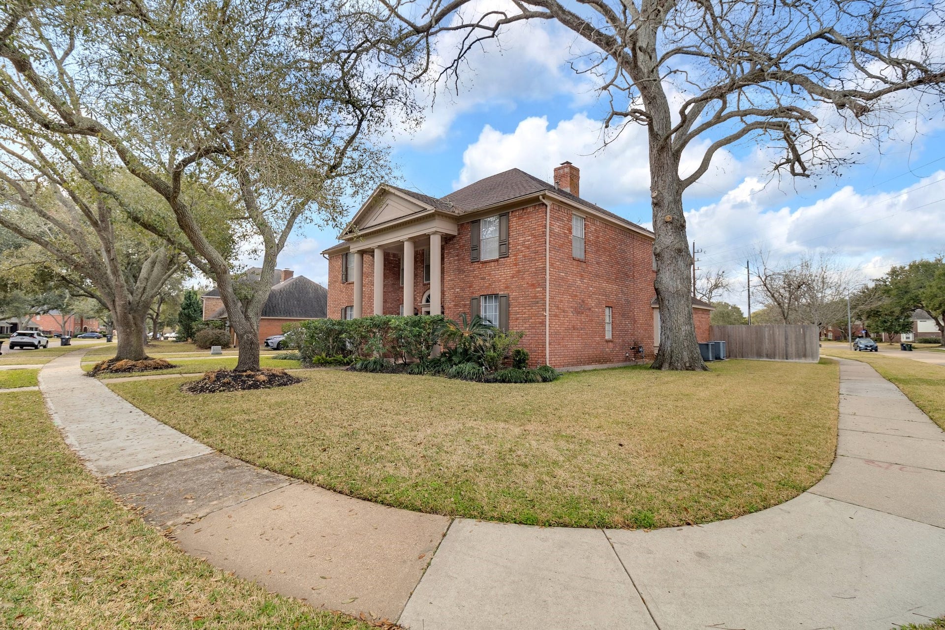 4410 Heatherwilde Street, Sugar Land, TX 77479 4410 Heatherwilde Street, Sugar Land, TX 77479