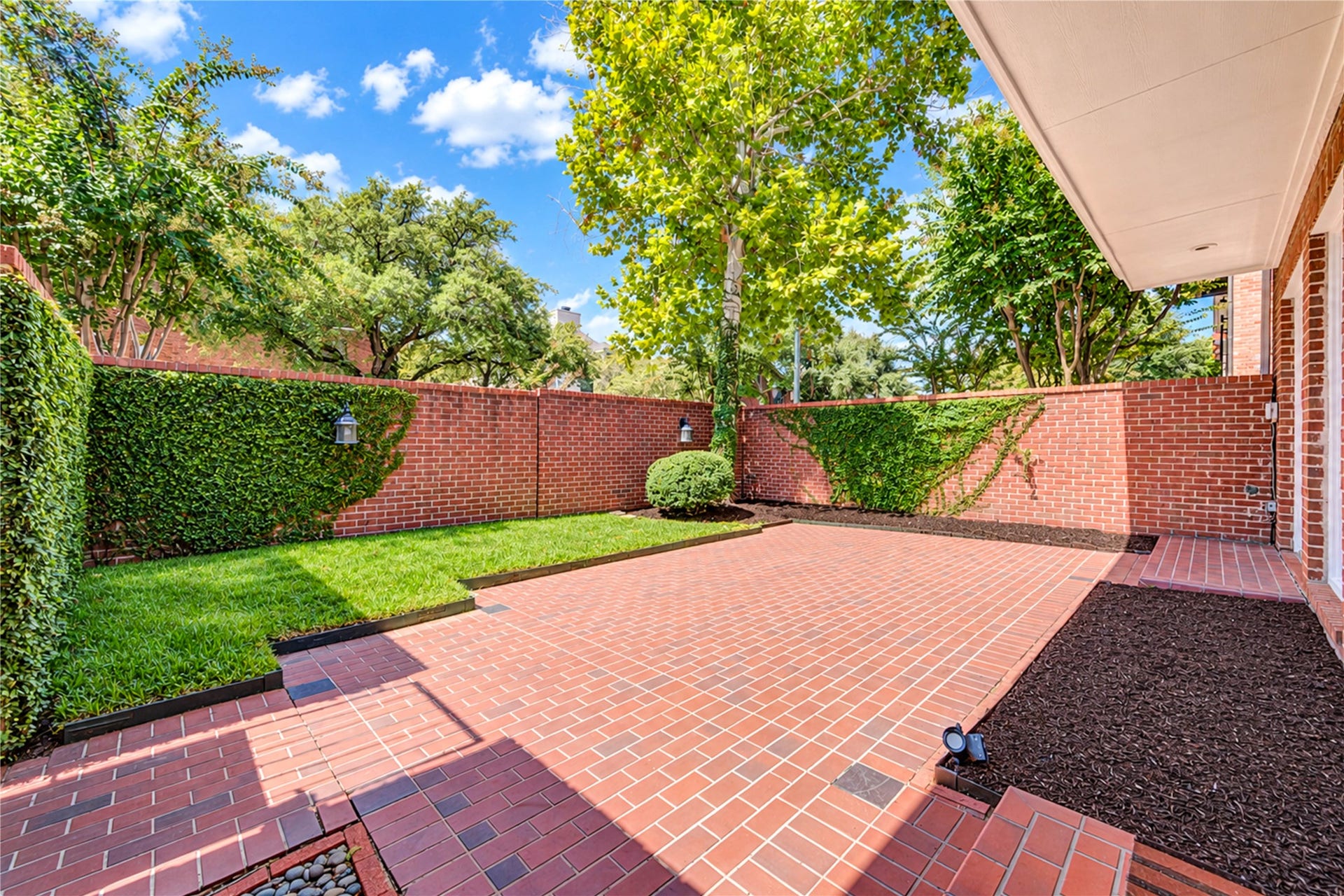 1801 Potomac Drive, #A, Houston, TX 77057 1801 Potomac Drive, #A, Houston, TX 77057