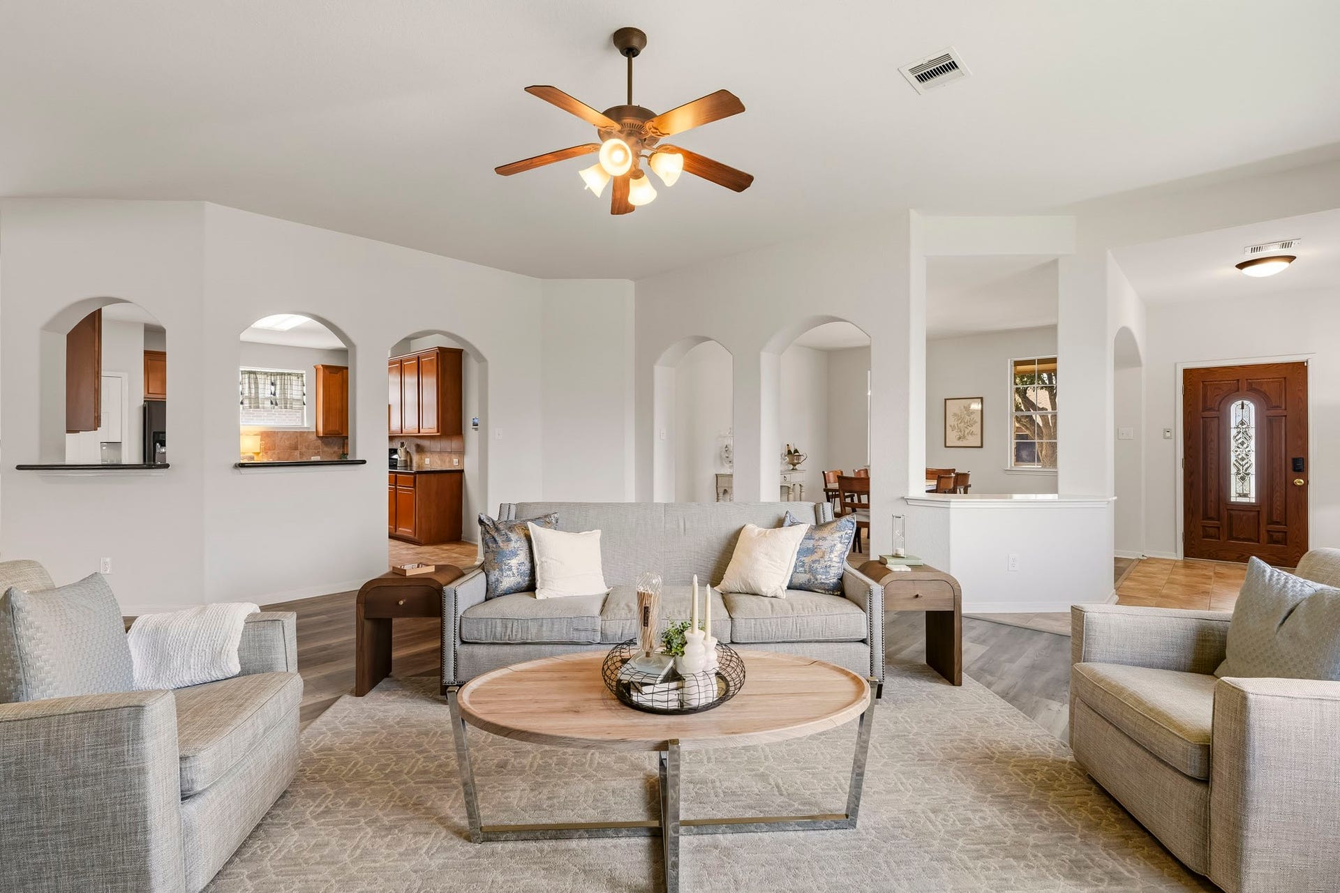 125 Avery Springs Lane, Dickinson, TX 77539 125 Avery Springs Lane, Dickinson, TX 77539