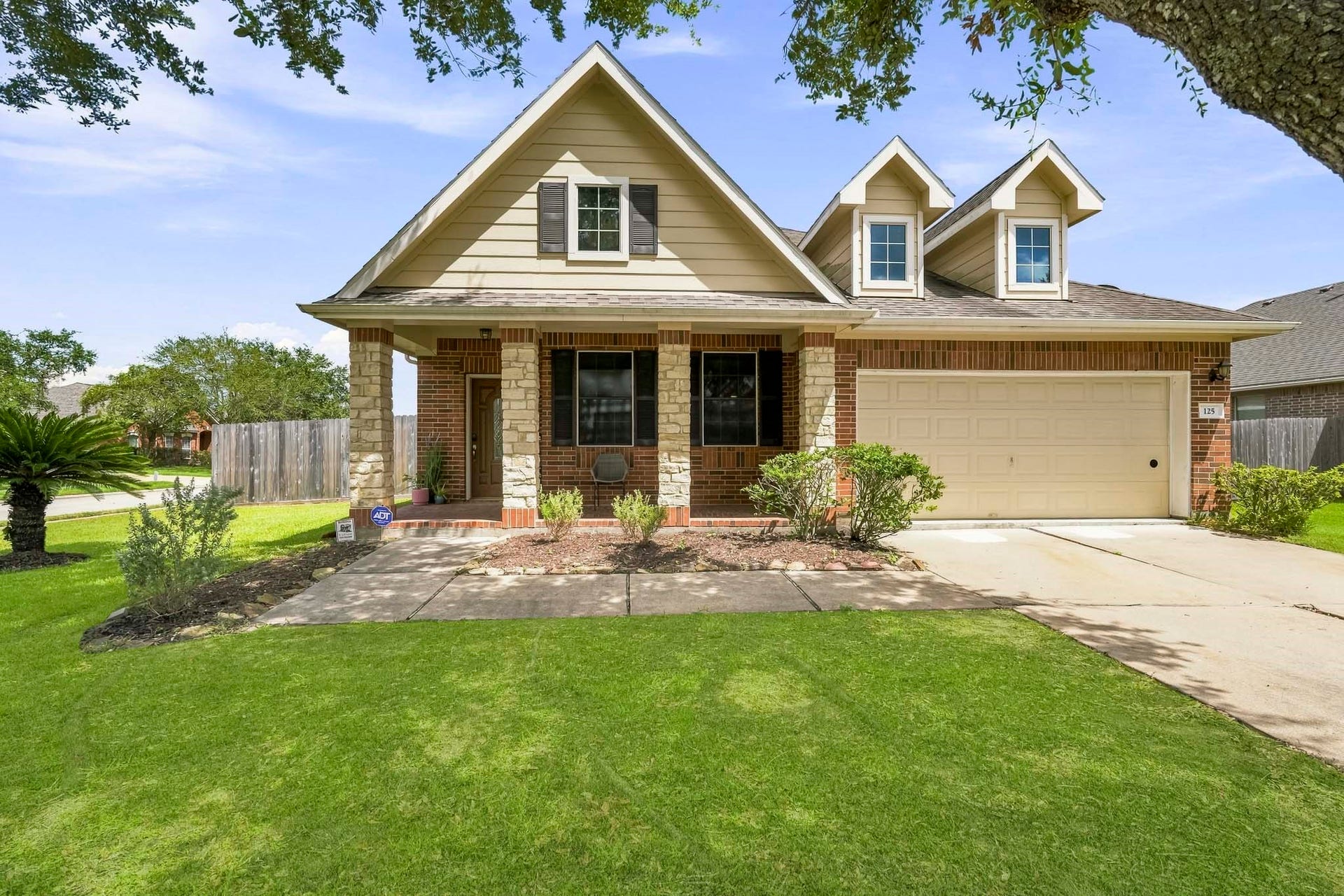 125 Avery Springs Lane, Dickinson, TX 77539 125 Avery Springs Lane, Dickinson, TX 77539