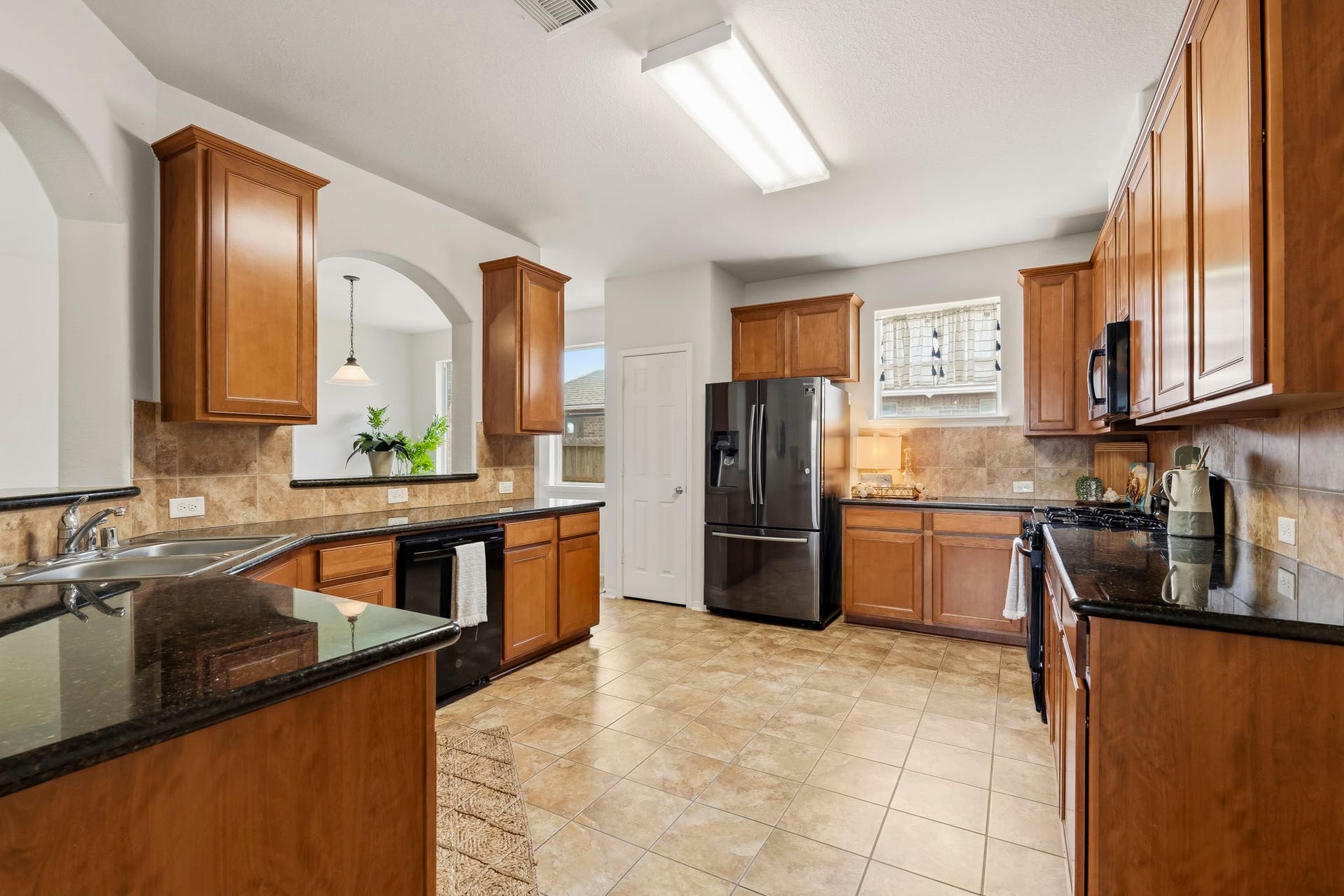 125 Avery Springs Lane, Dickinson, TX 77539 125 Avery Springs Lane, Dickinson, TX 77539