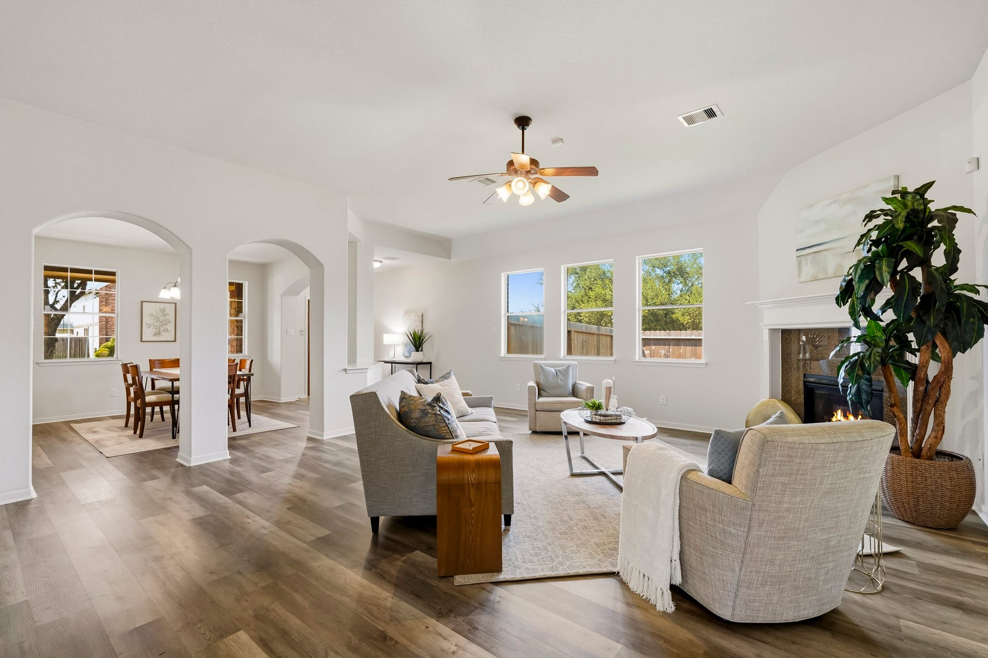 125 Avery Springs Lane, Dickinson, TX 77539 125 Avery Springs Lane, Dickinson, TX 77539