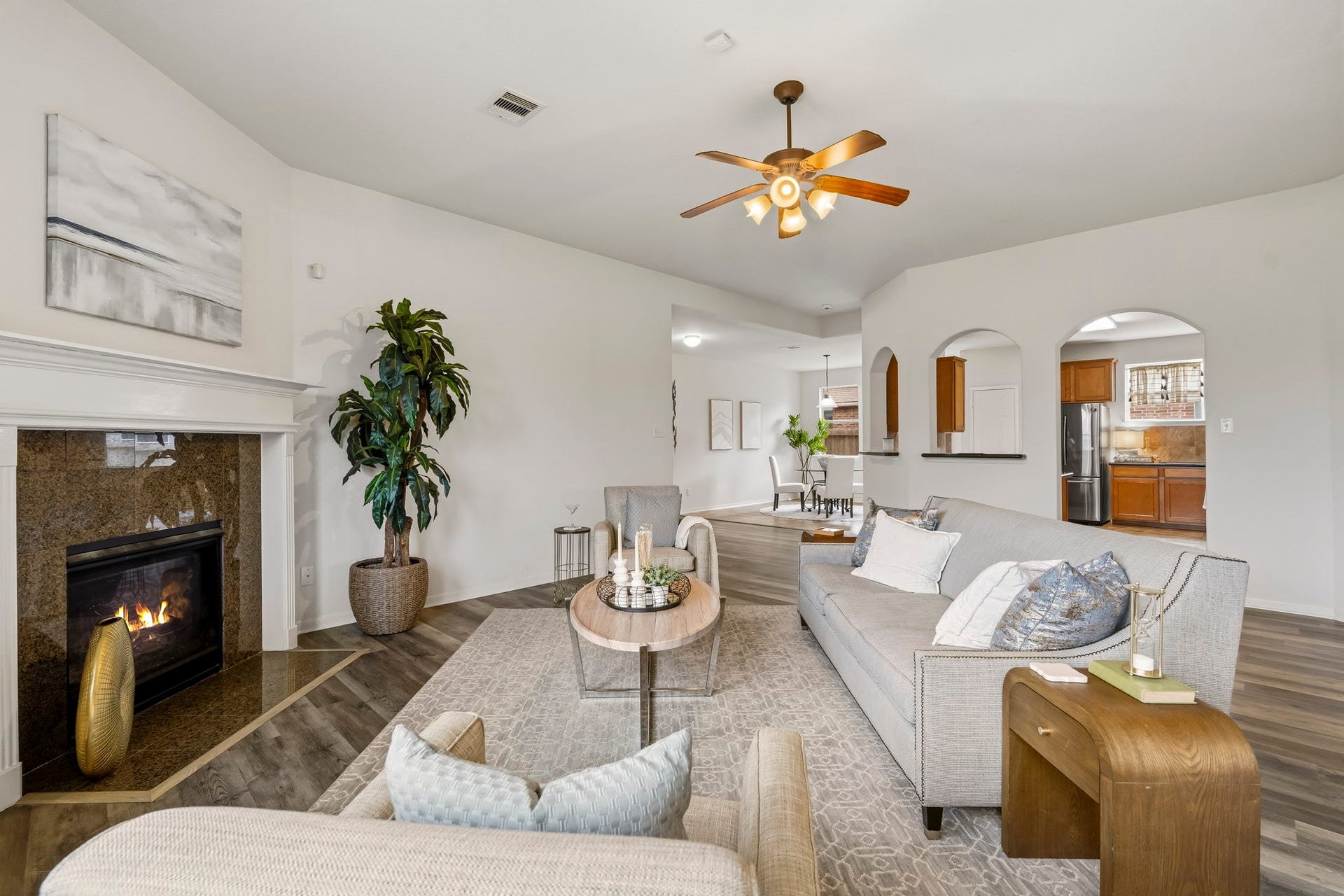 125 Avery Springs Lane, Dickinson, TX 77539 125 Avery Springs Lane, Dickinson, TX 77539