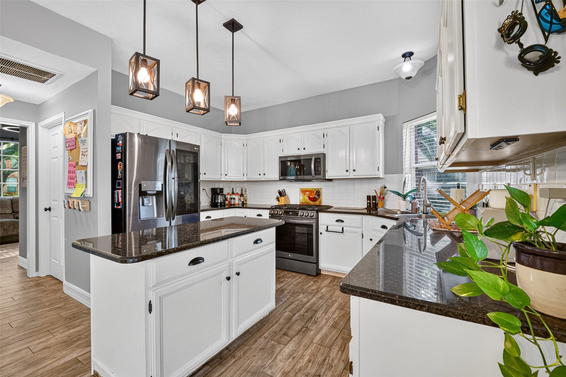 1245 Fawn Valley Drive, League City, TX 77573 1245 Fawn Valley Drive, League City, TX 77573