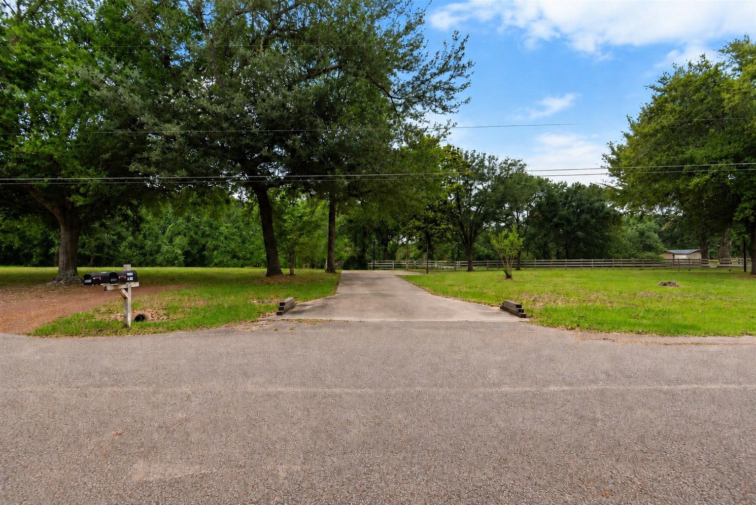 30307 Rickett Lane, Magnolia, TX 77355 30307 Rickett Lane, Magnolia, TX 77355