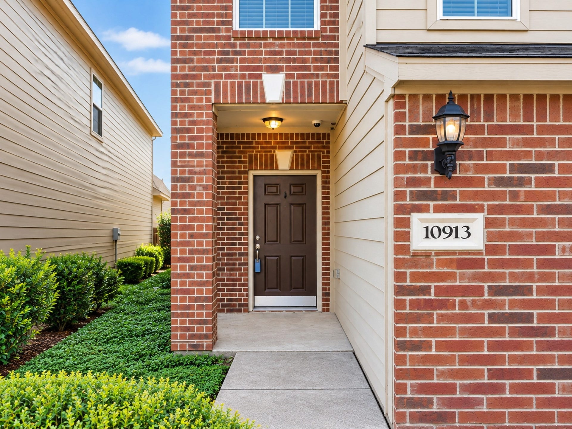 10913 Panther Court, Houston, TX 77099