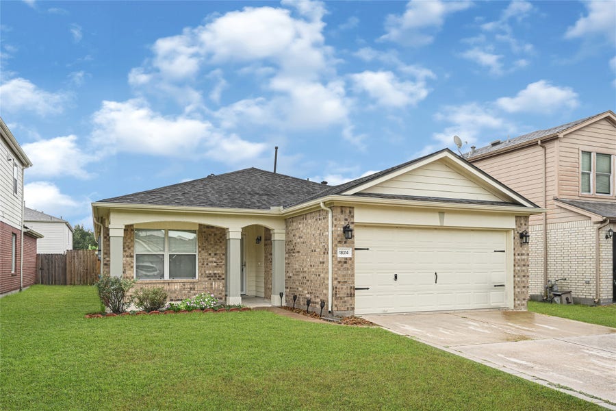Property photo for 18314 Valiant Brook Court, Humble, TX