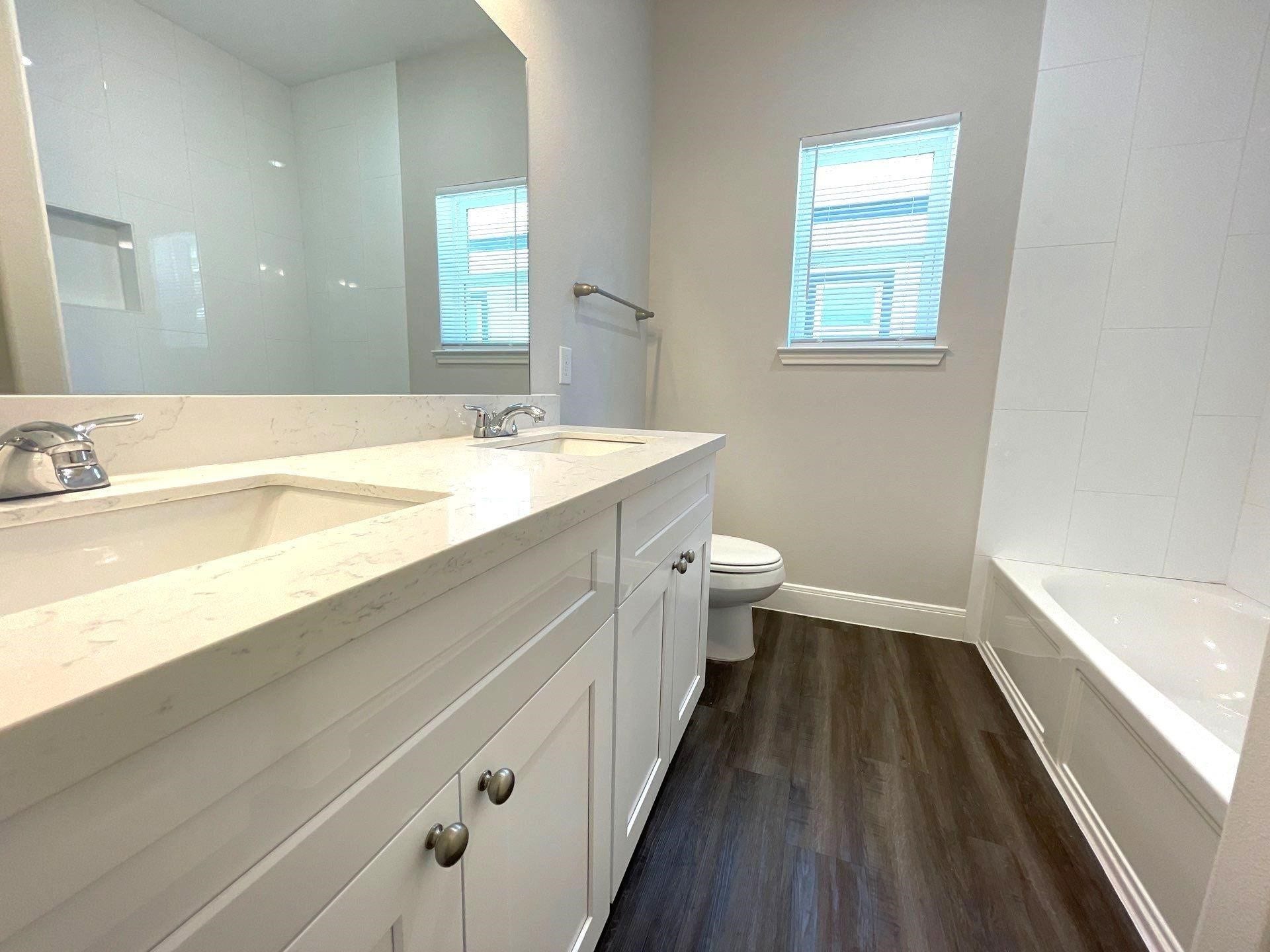 9327 Camay Drive, #B, Houston, TX 77016 9327 Camay Drive, #B, Houston, TX 77016