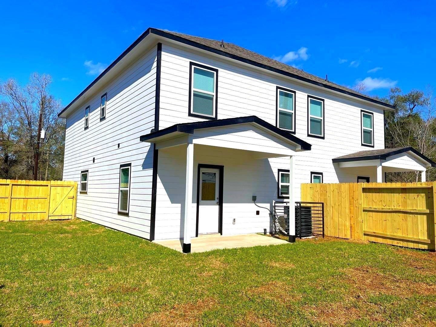9327 Camay Drive, #B, Houston, TX 77016 9327 Camay Drive, #B, Houston, TX 77016