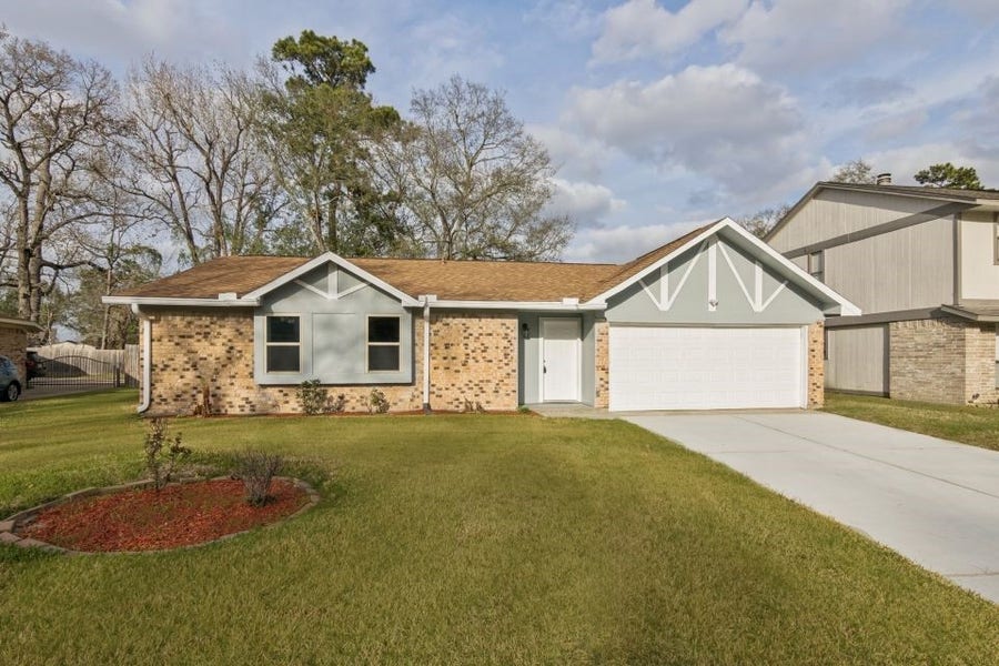 Property photo for 17602 Possums Run Drive, Humble, TX