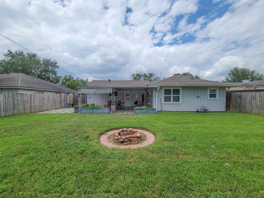 Property photo for 4405 W 43rd Street, Houston, TX
