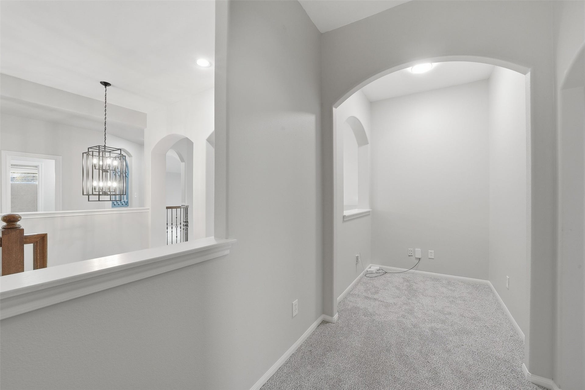 2710 Golden Larch Drive, Katy, TX 77494 This nook is part of the upstairs hallway and could be used as a study space.