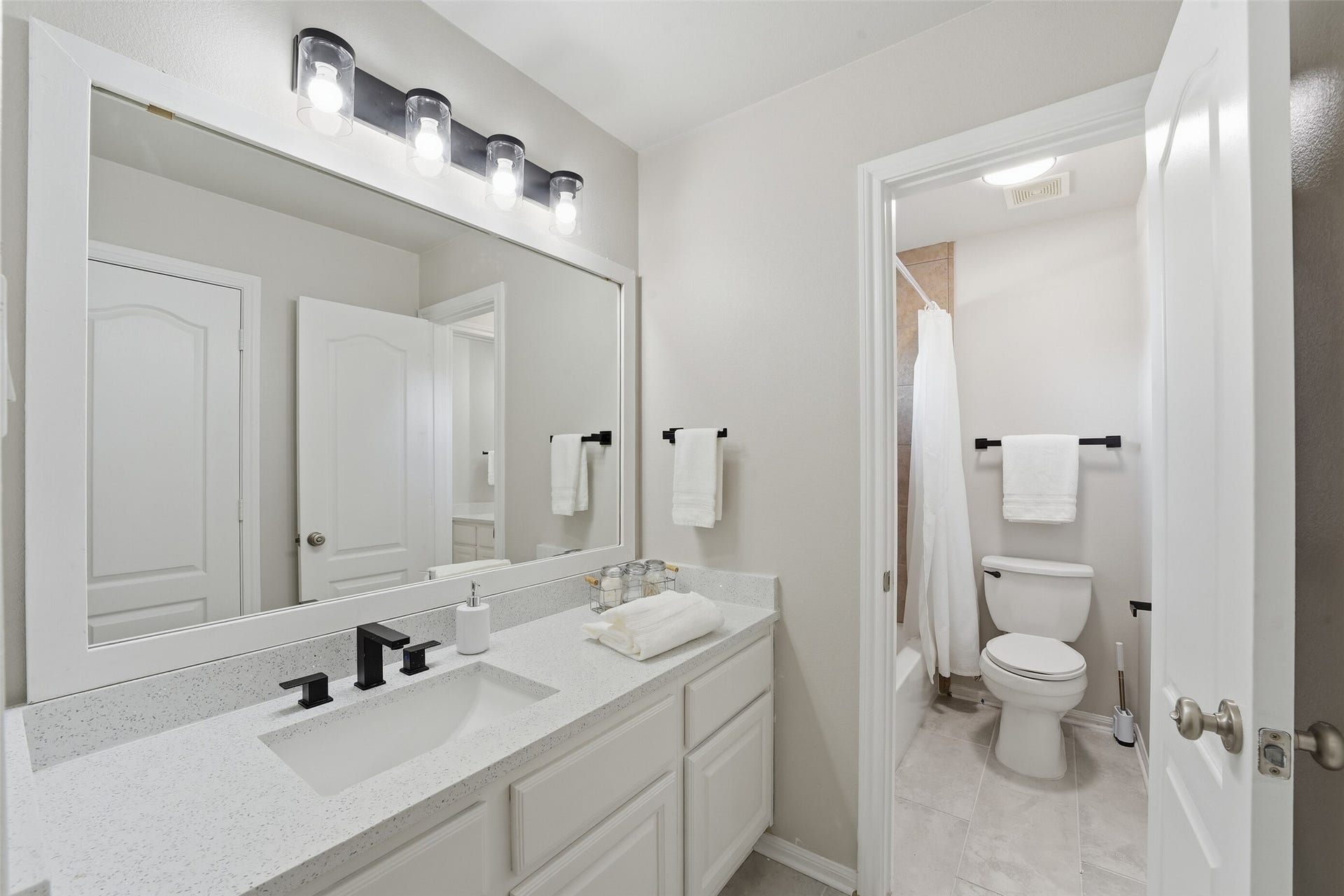 2710 Golden Larch Drive, Katy, TX 77494 Bathroom #2 on the second floor that connects to bedroom #3 and the hallway.
