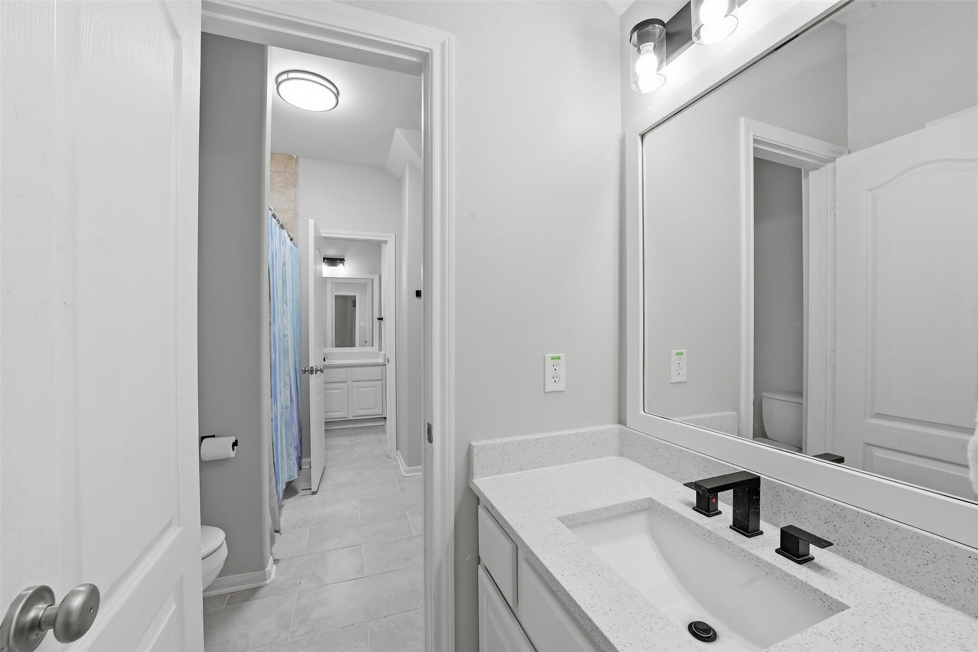 2710 Golden Larch Drive, Katy, TX 77494 Jack and Jill bathroom between bedrooms 1 and 2.