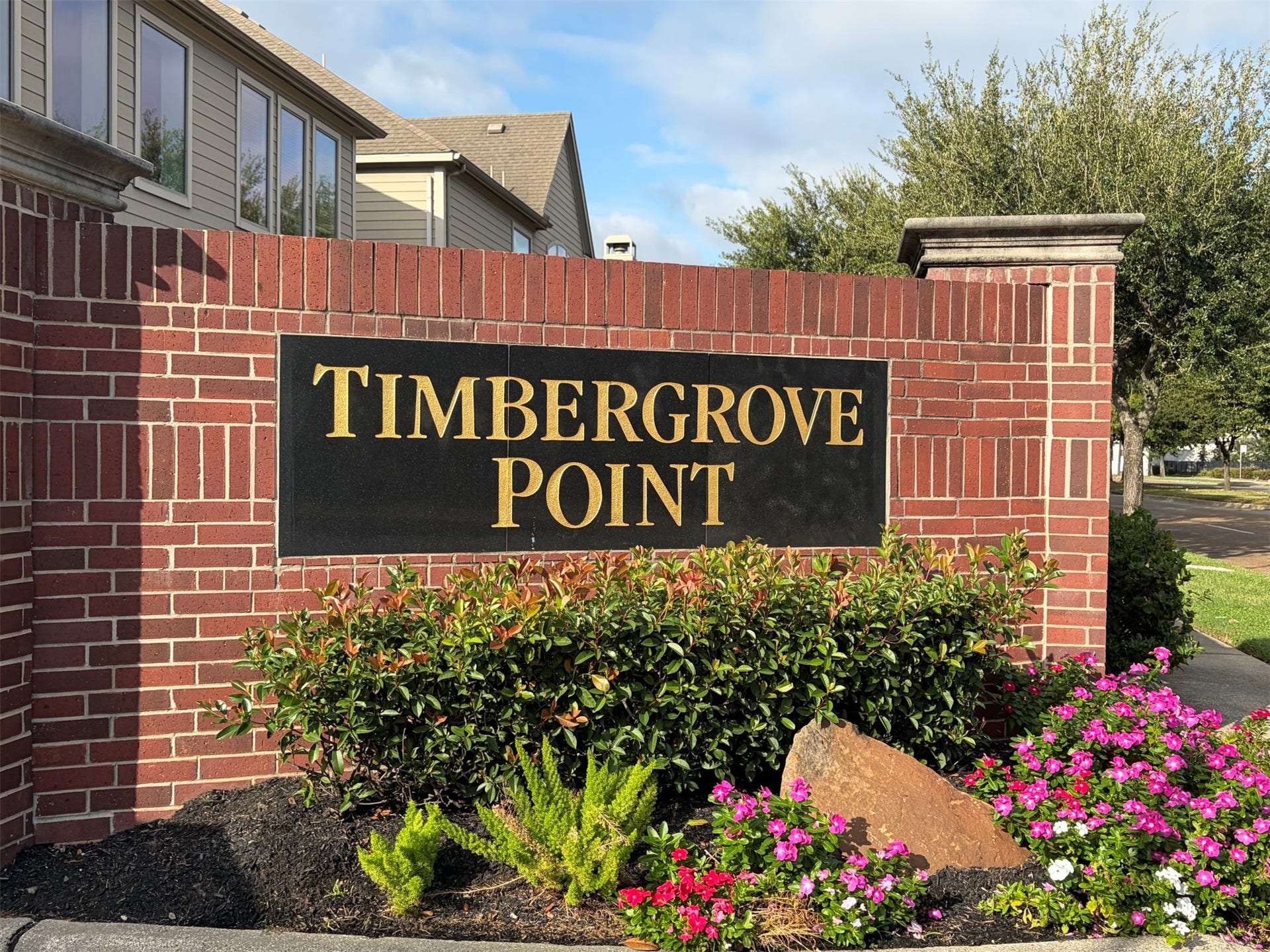 3502 Urban Woods Trail, Houston, TX 77008 Timbergrove Point is a gated community of 63 patio homes built in 2007-2008