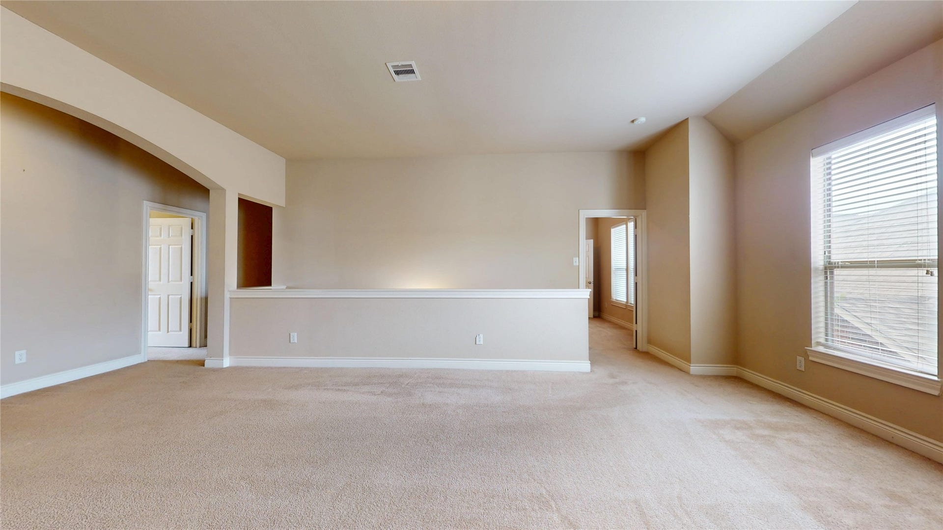 3502 Urban Woods Trail, Houston, TX 77008 Here's the game-room...