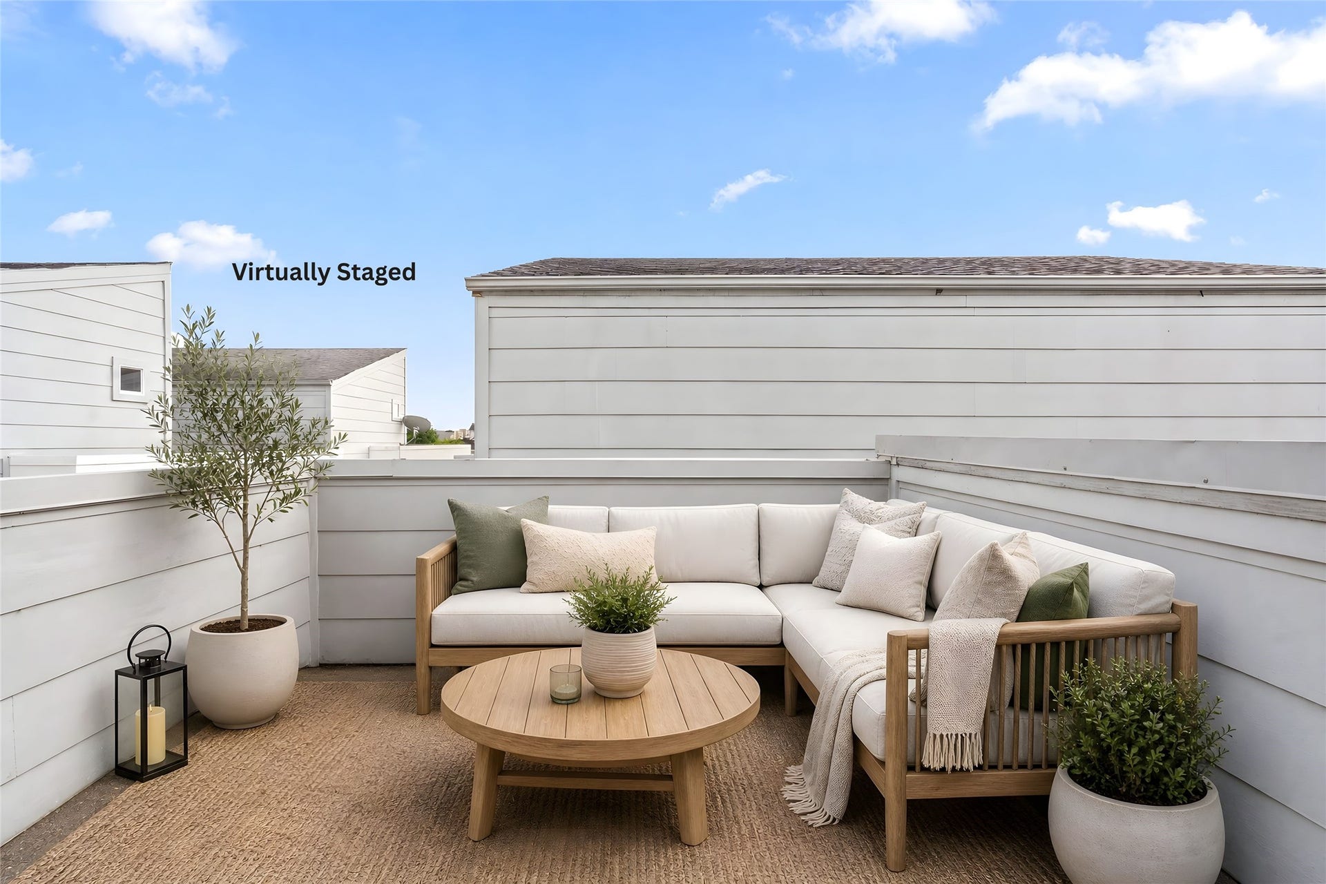5712 Winsome Lane, #5, Houston, TX 77057 ***Virtually staged to show the room's potential when furniture is added.***