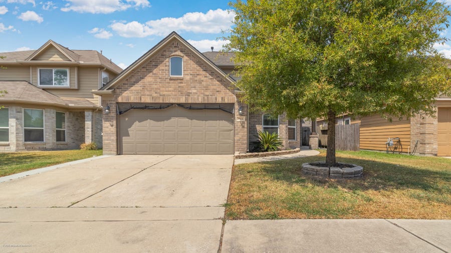 Property photo for 15631 S Fall Fern Circle, Houston, TX