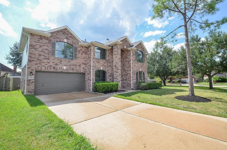 Property photo for 3339 Antelope Hills Drive, Missouri City, TX