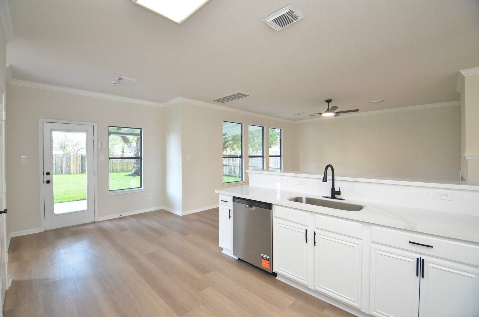3339 Antelope Hills Drive, Missouri City, TX 77459 3339 Antelope Hills Drive, Missouri City, TX 77459