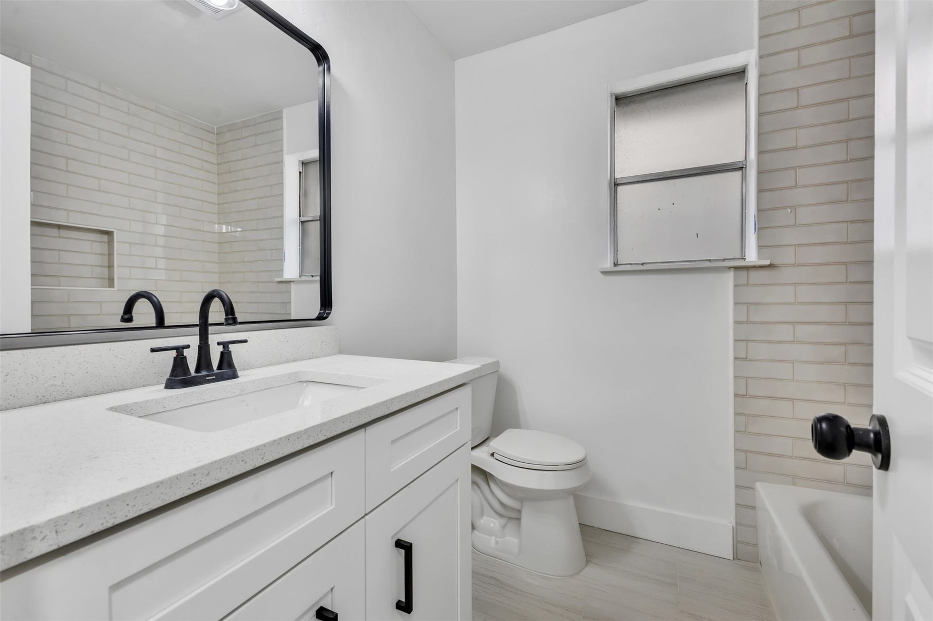 23211 Timberbrook Drive, Spring, TX 77373 Secondary bathroom with tub.
