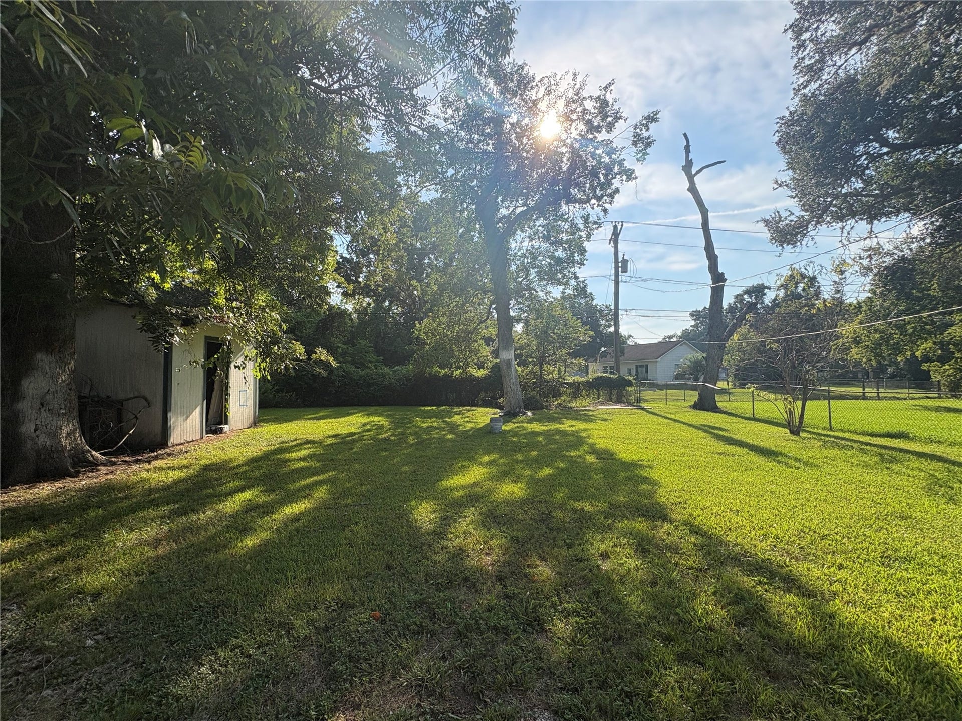 825 Magnolia Street, Lake Jackson, TX 77566 825 Magnolia Street, Lake Jackson, TX 77566