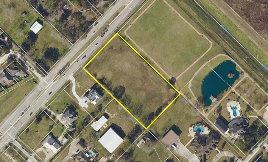 Property photo for 3521 Dixie Farm Road, Pearland, TX