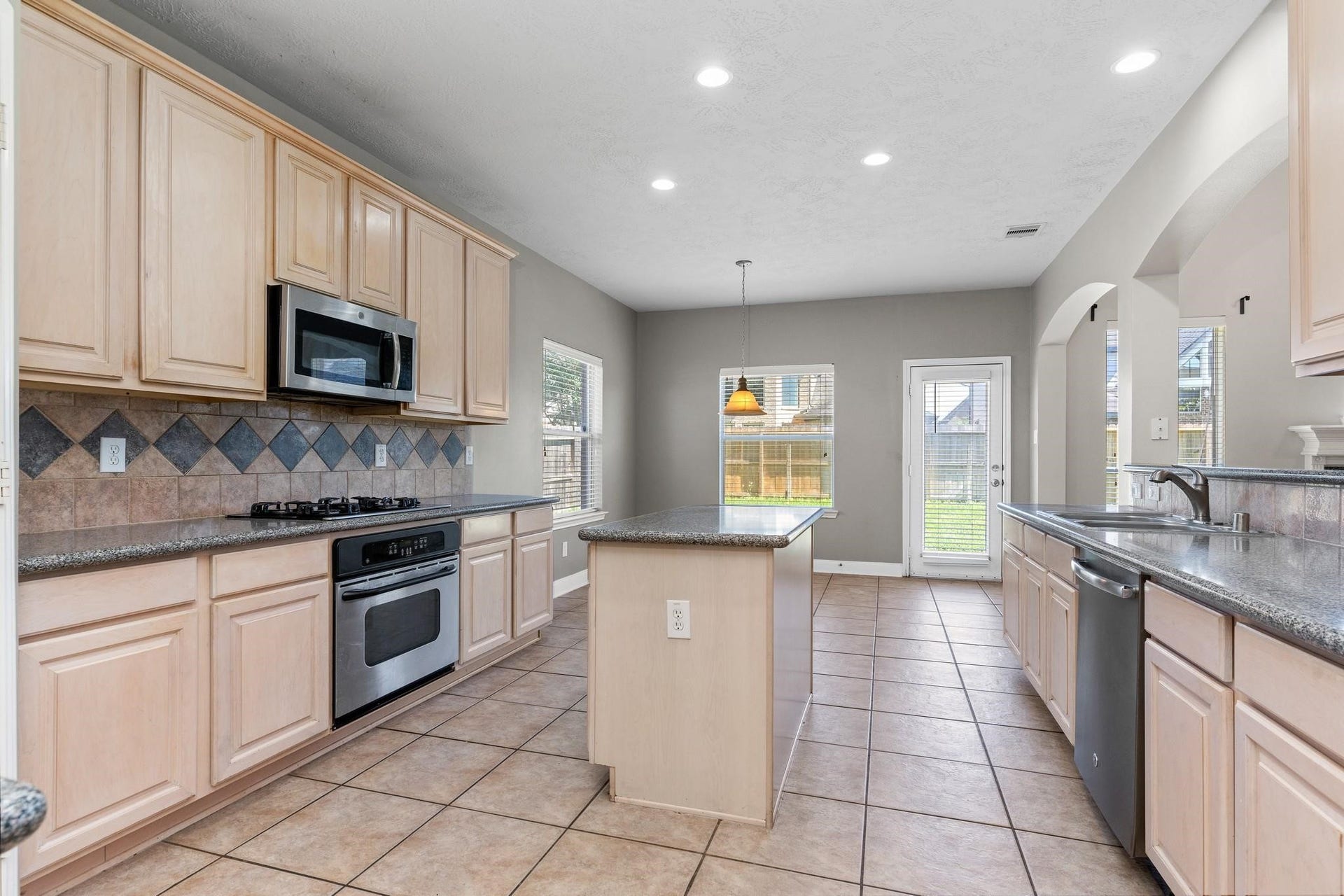3531 Shoreview Lane, Missouri City, TX 77459 3531 Shoreview Lane, Missouri City, TX 77459