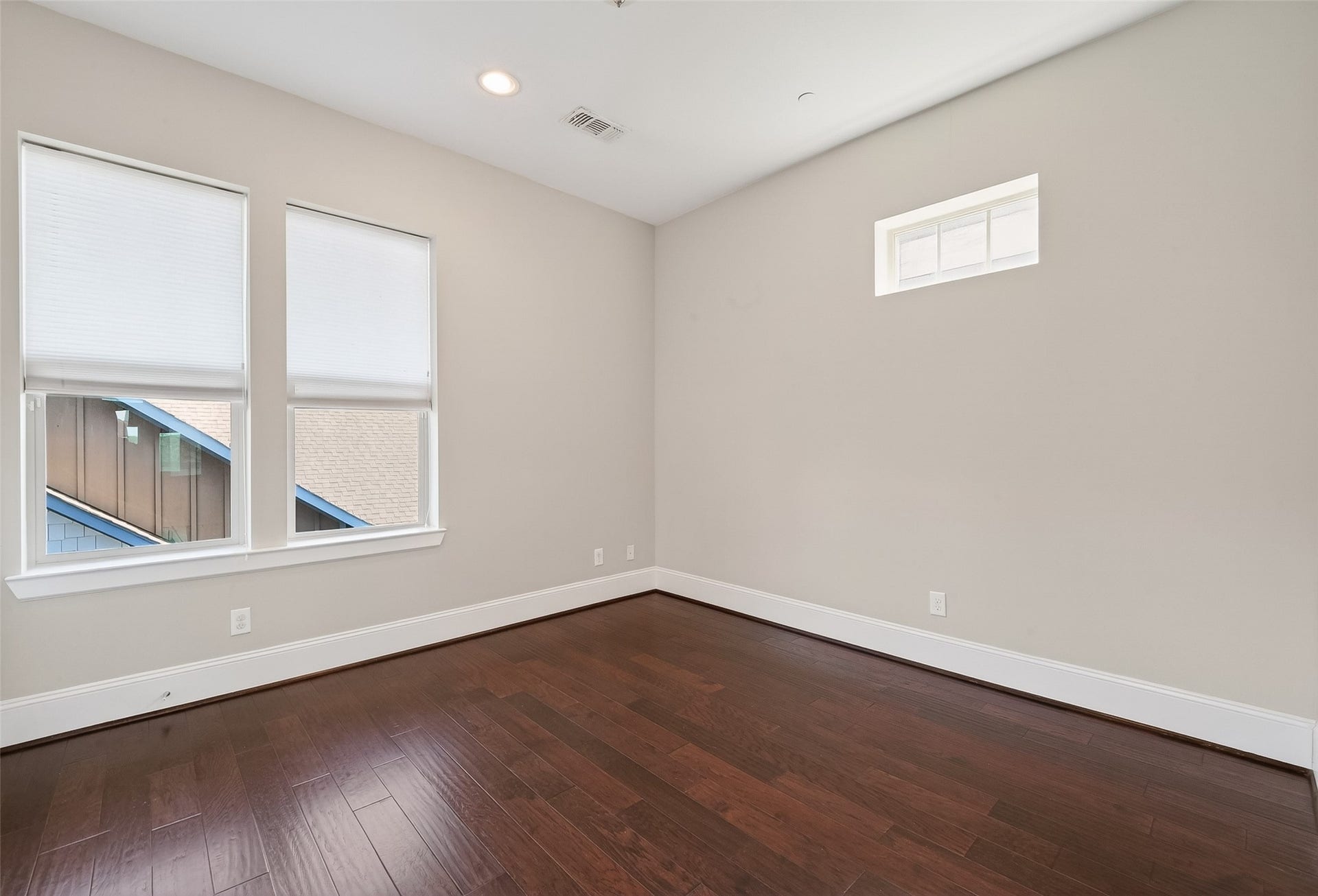 816 Yale Street, #C, Houston, TX 77007 Third floor secondary bedroom.