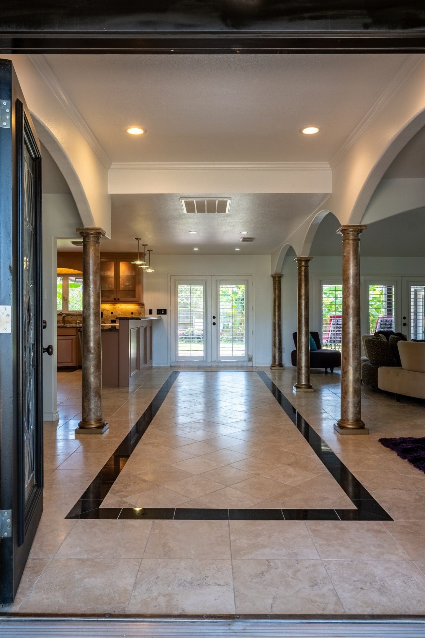 2402 Featherton Court, Sugar Land, TX 77478 Entry