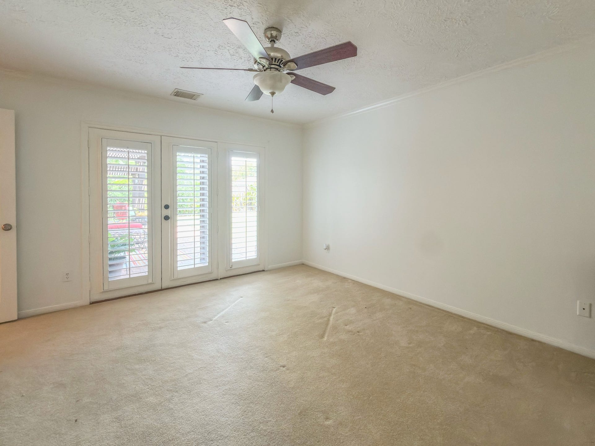 2402 Featherton Court, Sugar Land, TX 77478 Primary Bedroom