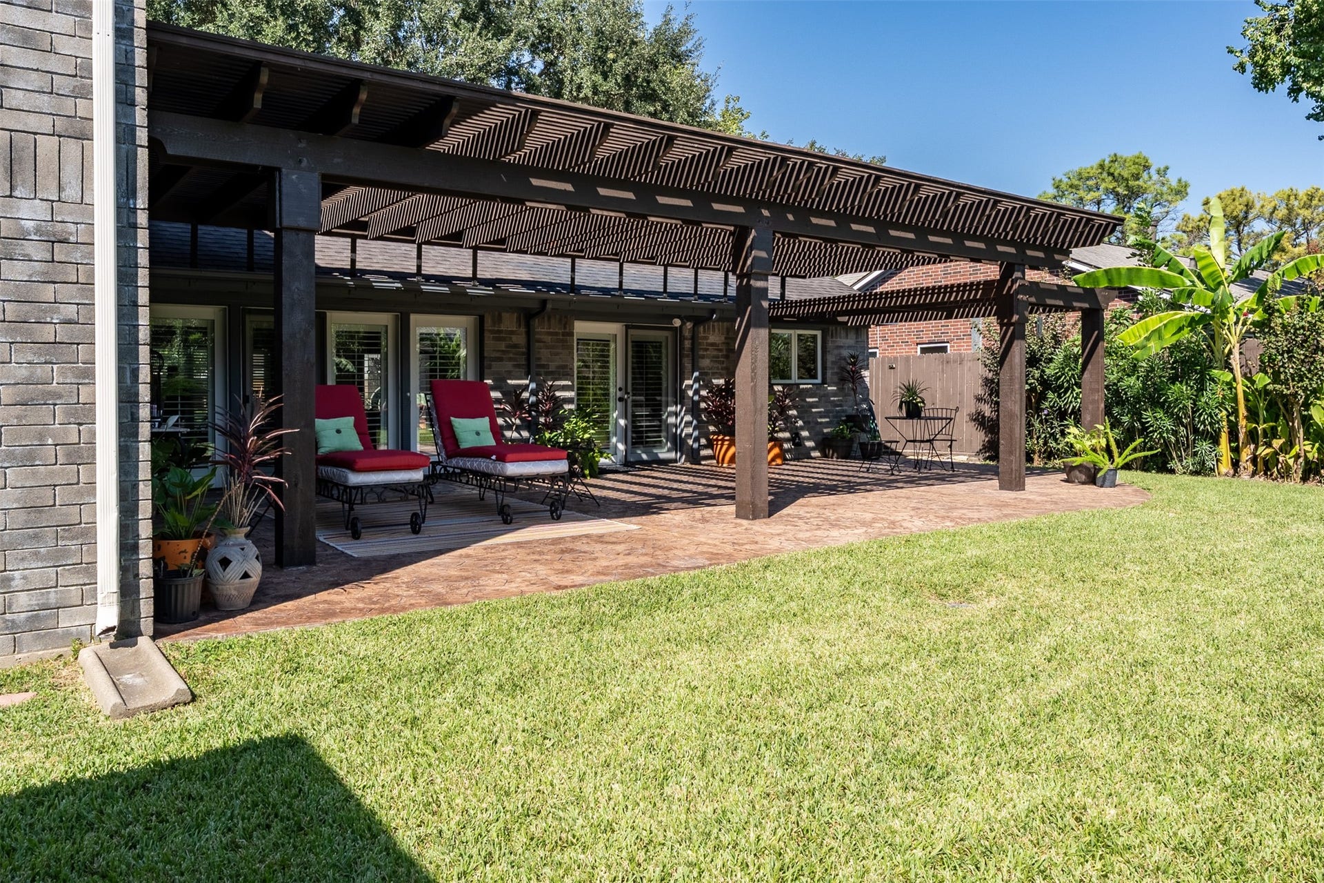 2402 Featherton Court, Sugar Land, TX 77478 2402 Featherton Court, Sugar Land, TX 77478