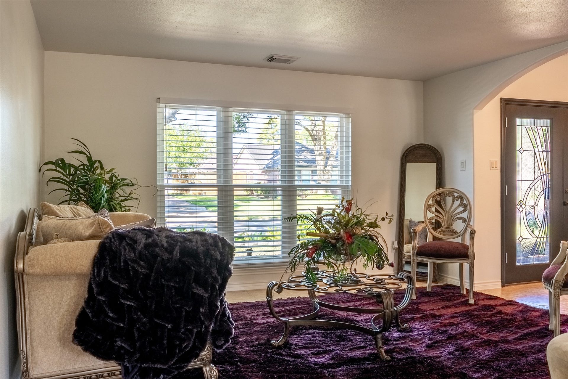 2402 Featherton Court, Sugar Land, TX 77478 Formal Living
